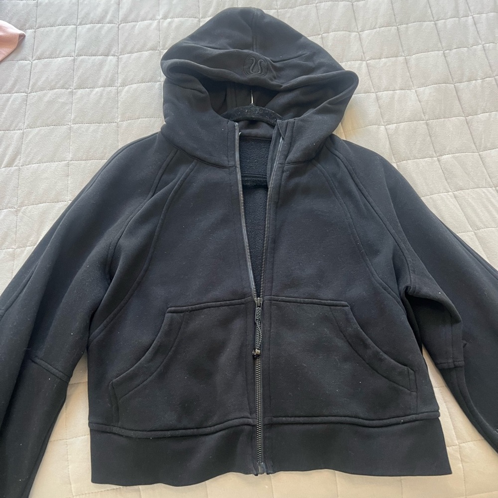 Lululemon scuba cropped